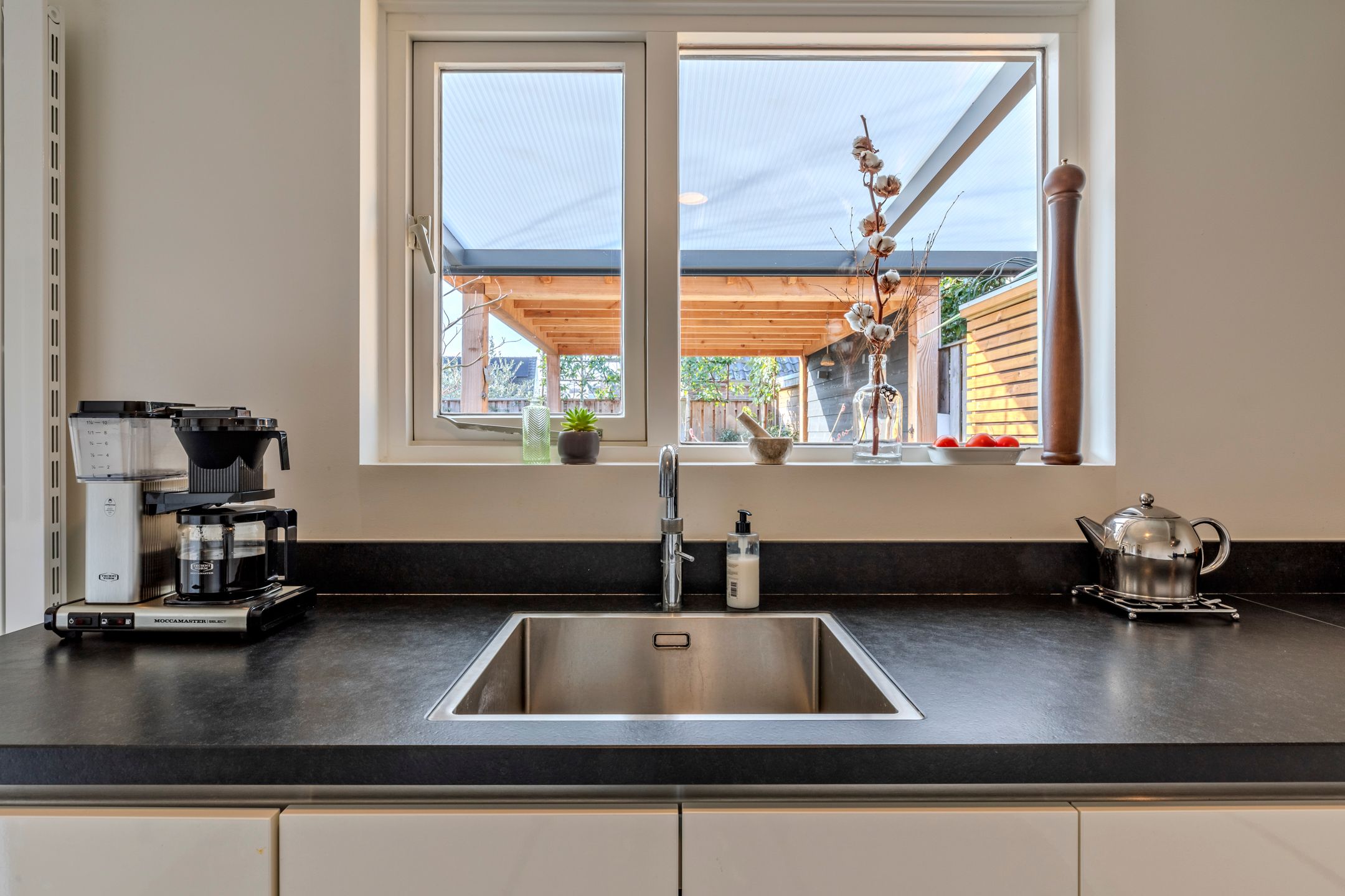 Foto 18 van Den Haas 79