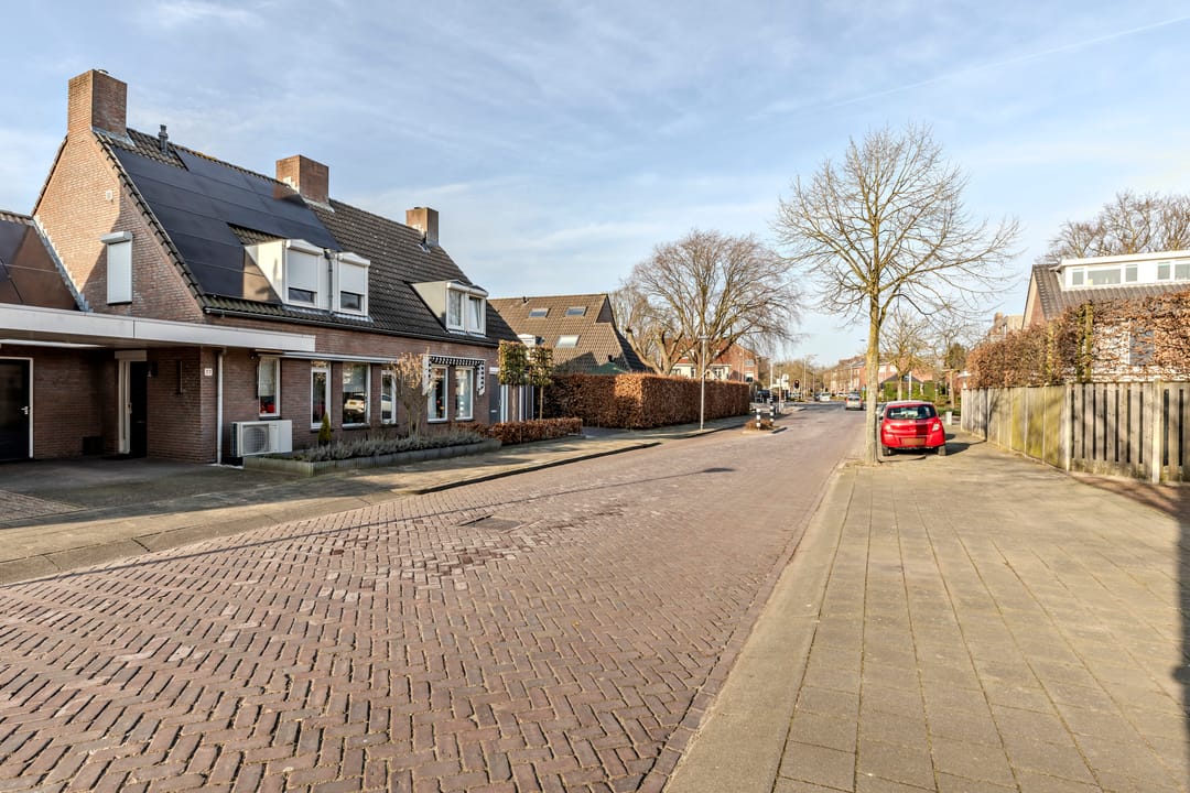 Foto 43 van Den Haas 79