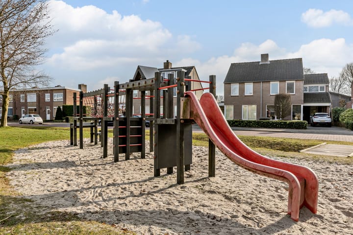 Foto 44 van Den Haas 79