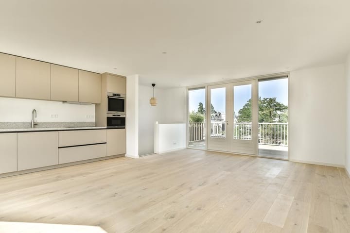 Foto 2 van Van Breestraat 83-3