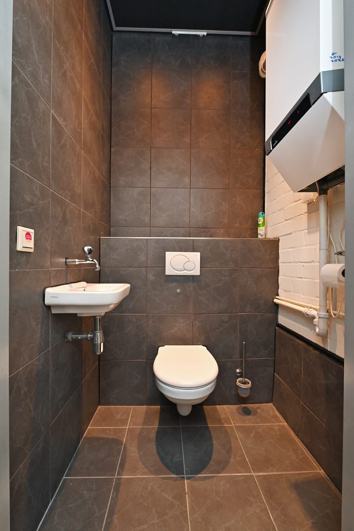 Foto 18 van Van Dedemstraat 107