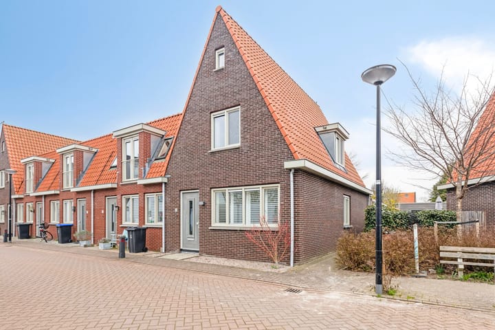 Foto 2 van Angstelhof 28