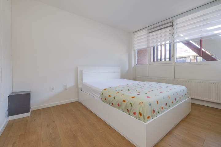 Foto 10 van Wetering 82