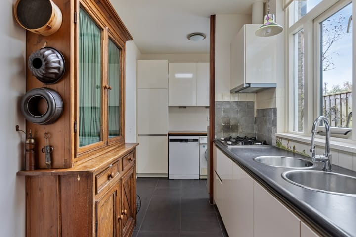 Foto 21 van Bijdorpstraat 35