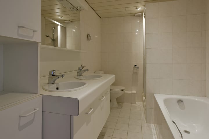 Photo 17 of Bolestein 59