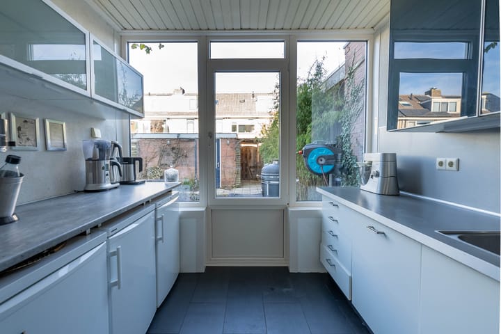 Foto 40 van Frederik Hendrikstraat 3