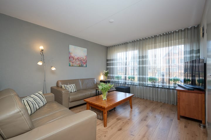 Photo 6 of Hoefbladstraat 15