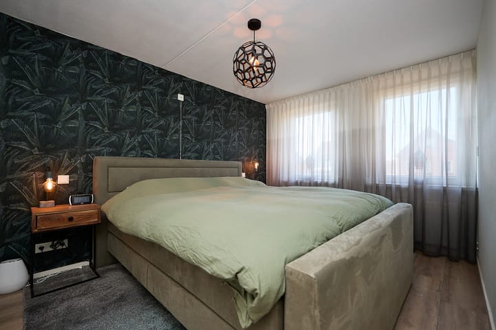 Photo 12 of Hoefbladstraat 15