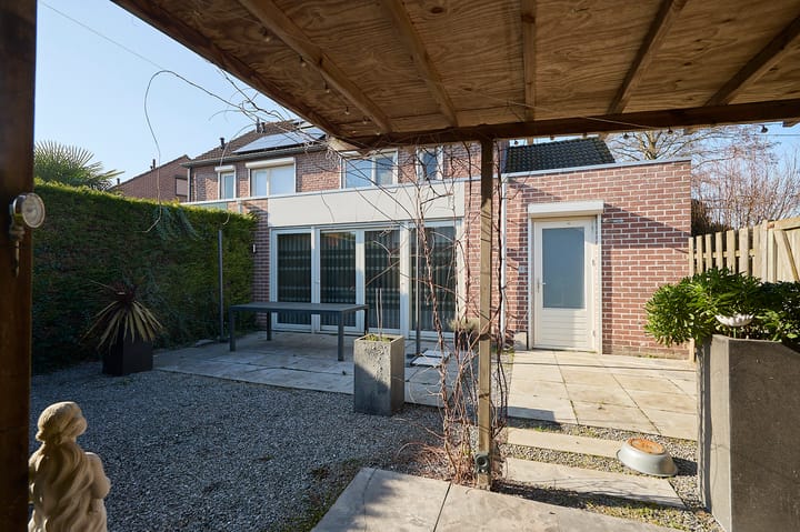 Photo 18 of Hoefbladstraat 15