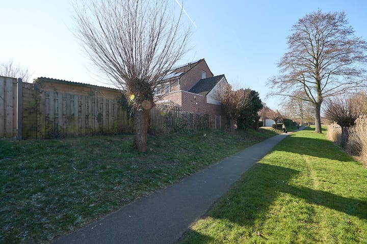 Photo 19 of Hoefbladstraat 15