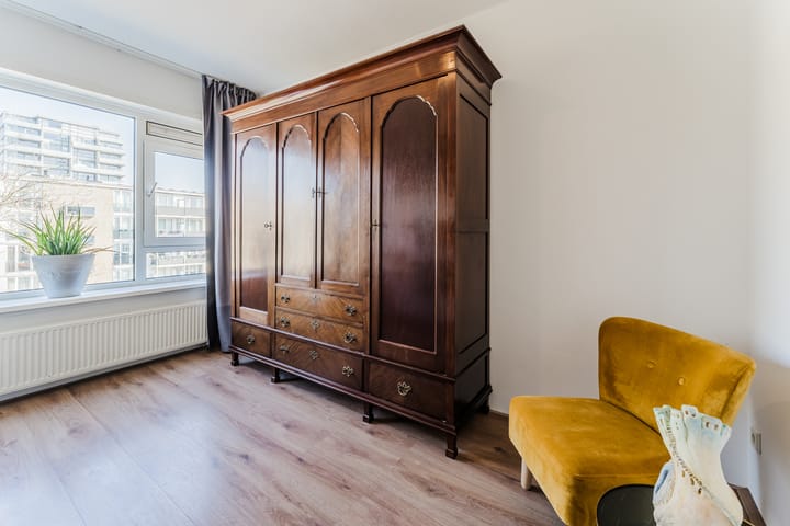 Photo 35 of Adenauerlaan 95