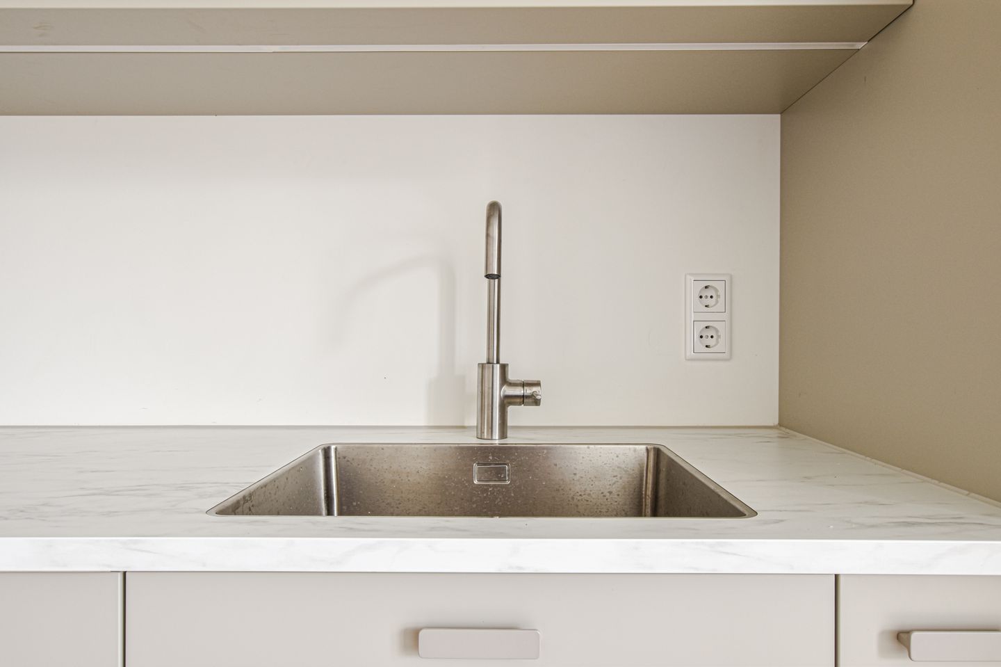 Foto 10 van Laan der Nederlanden 110-G