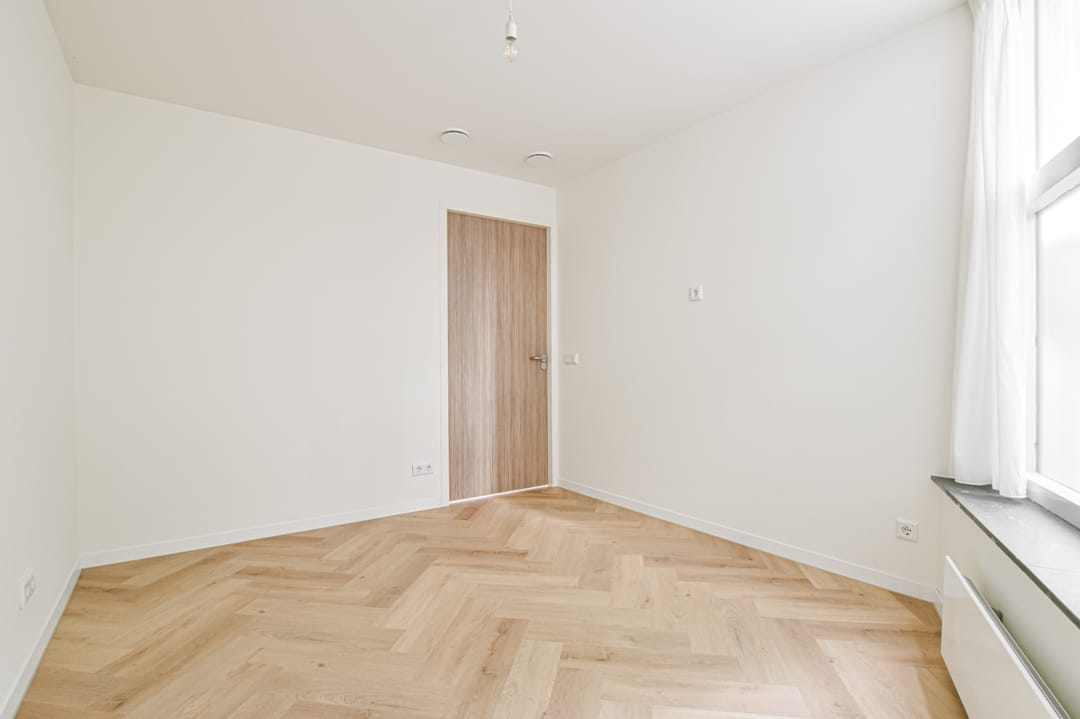 Foto 17 van Laan der Nederlanden 110-G