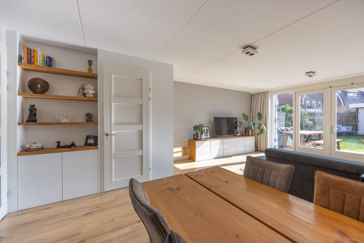 Foto 11 van Nassau Dwarsstraat 35