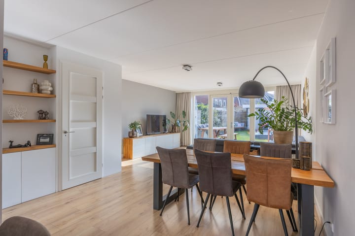 Foto 12 van Nassau Dwarsstraat 35