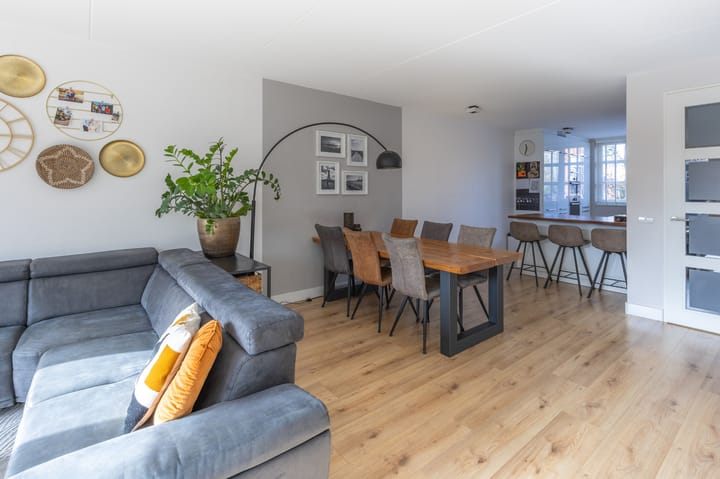 Foto 13 van Nassau Dwarsstraat 35