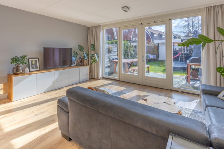 Foto 14 van Nassau Dwarsstraat 35