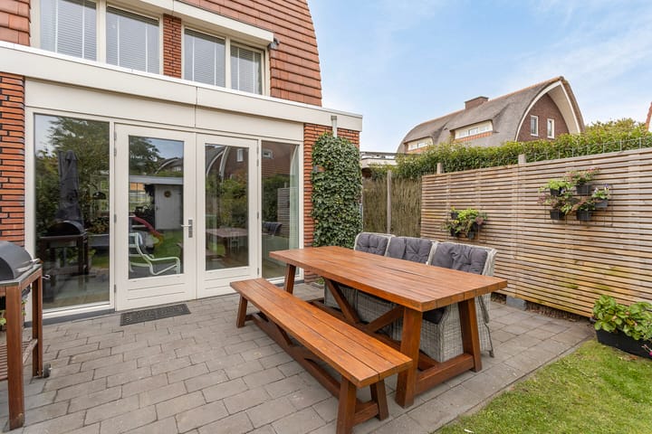 Foto 34 van Nassau Dwarsstraat 35