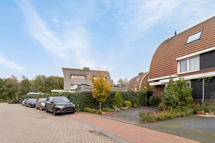 Foto 42 van Nassau Dwarsstraat 35