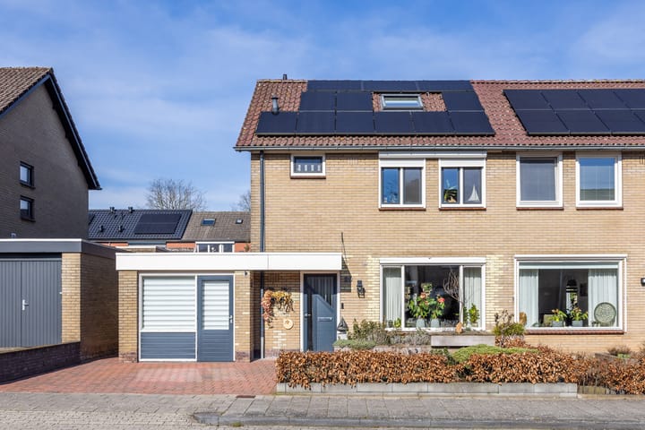 Foto 2 van Gerbrand Adriaanszoon Brederodestraat 29