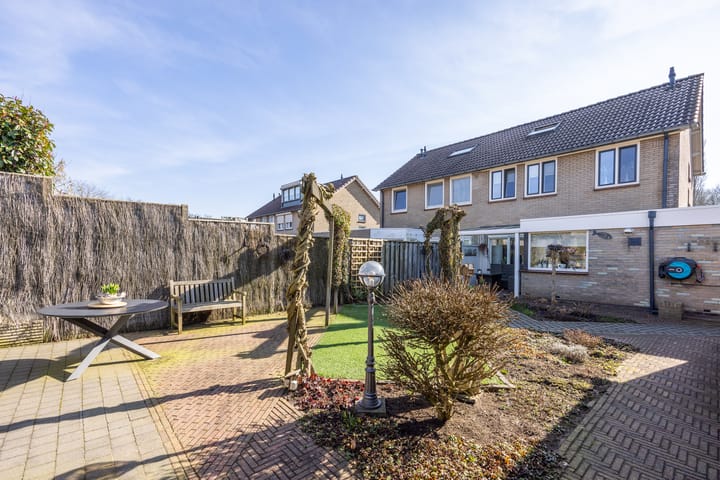 Foto 36 van Gerbrand Adriaanszoon Brederodestraat 29