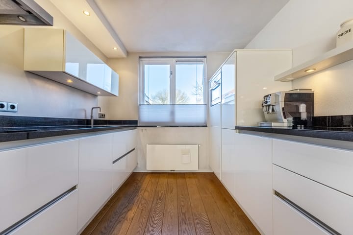 Photo 9 of Aletta Jacobsstraat 27