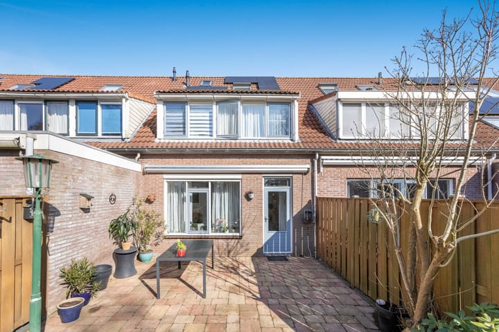 Photo 21 of Aletta Jacobsstraat 27