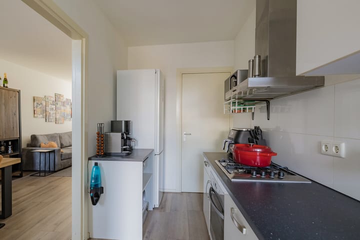 Photo 11 of De Ruyterstraat 130