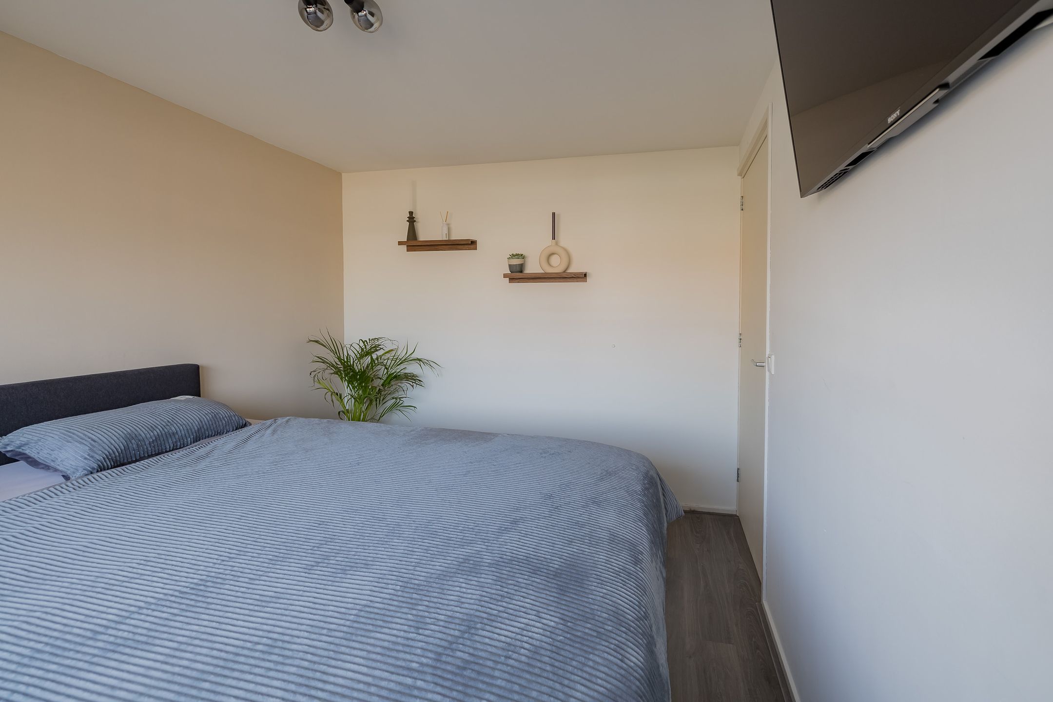 Foto 24 van De Ruyterstraat 130