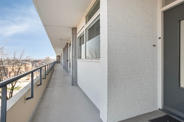 Foto 8 van Koningsplein 57-E