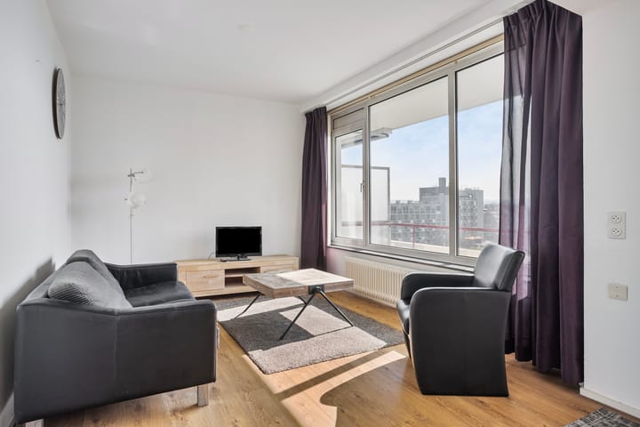 Foto 10 van Koningsplein 57-E