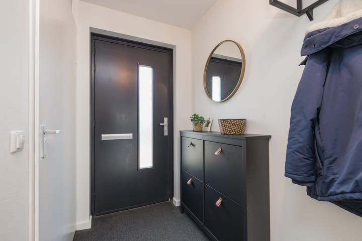 Photo 6 of Hondskruid 28