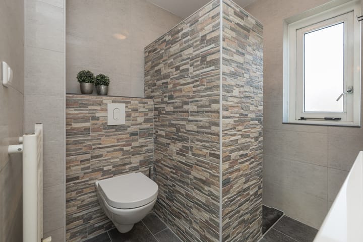 Photo 23 of Hondskruid 28