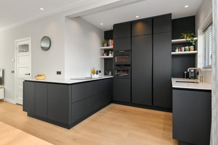 Foto 9 van Burghplein 5