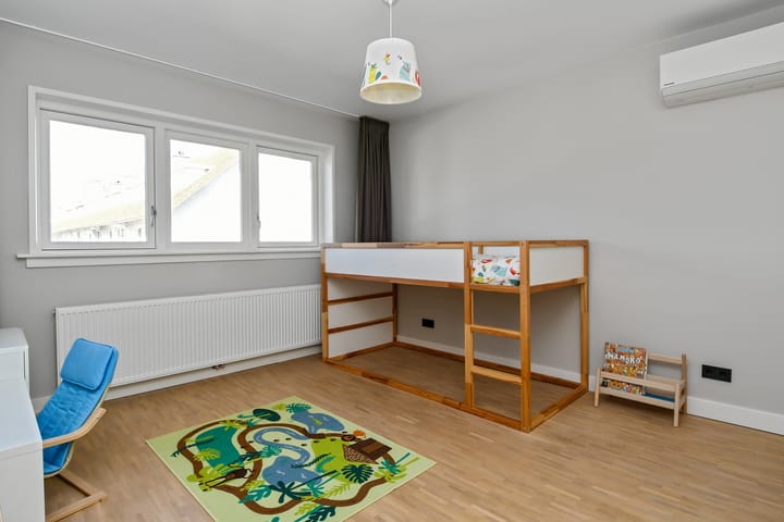 Foto 15 van Burghplein 5