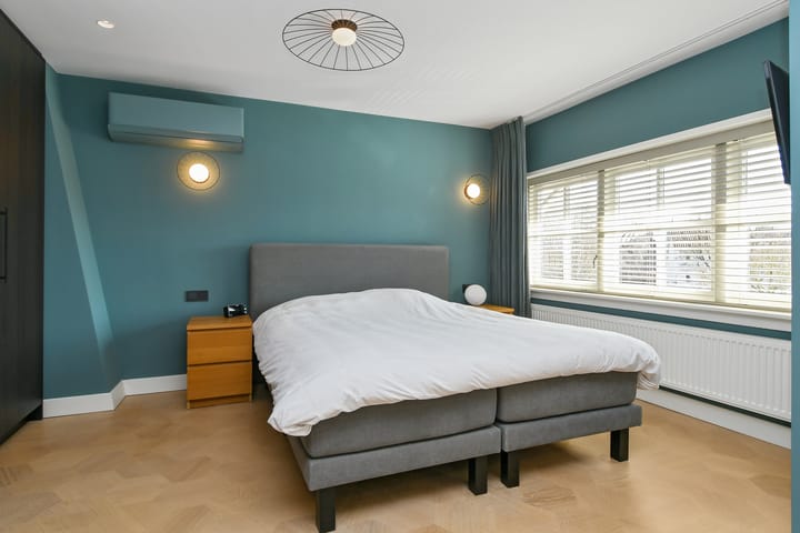 Foto 27 van Burghplein 5