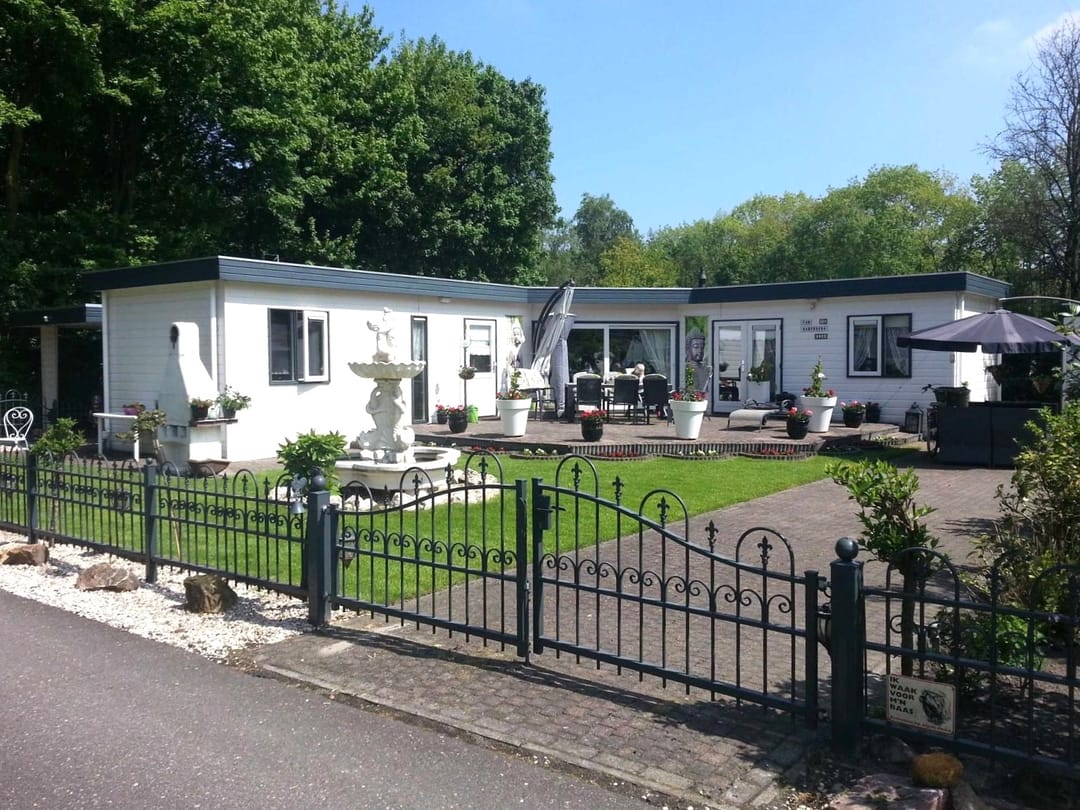 Foto 1 van Vijverweg 1-220