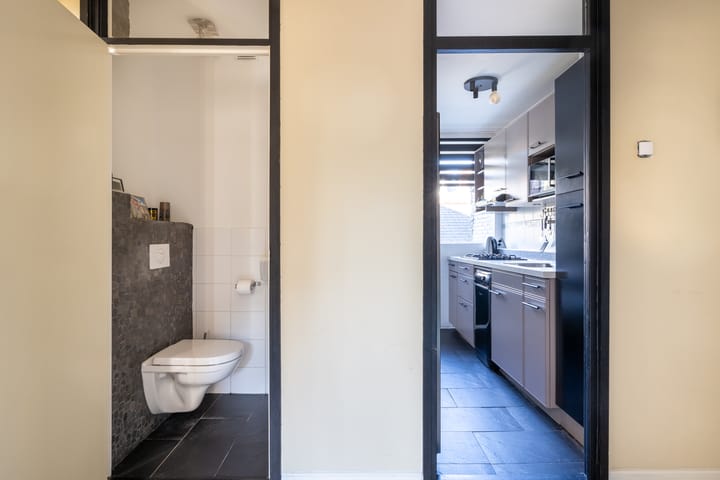 Photo 8 of Graaf Adolfstraat 1