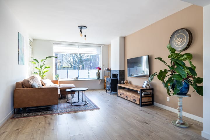 Photo 9 of Graaf Adolfstraat 1