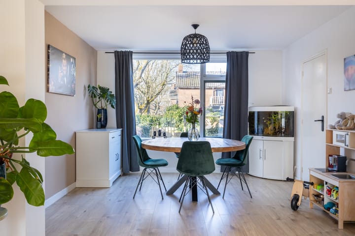 Photo 14 of Graaf Adolfstraat 1