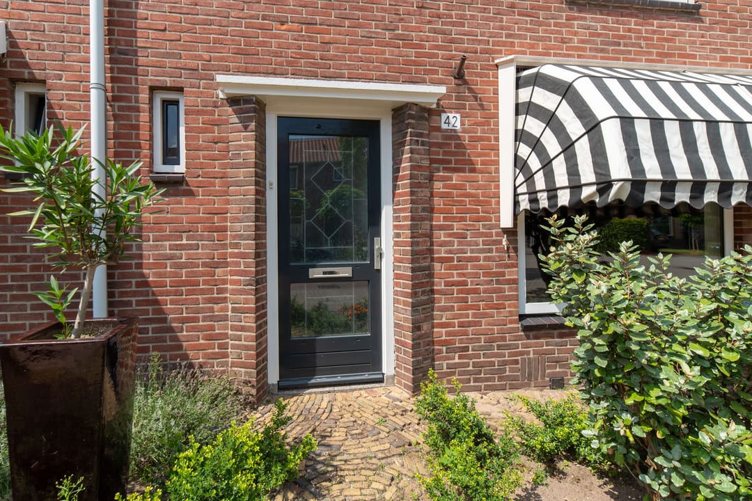 Foto 38 van Nassaustraat 42