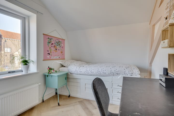 Foto 28 van Jasmijnstraat 4