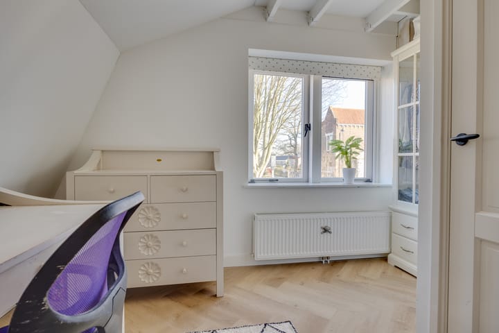 Foto 31 van Jasmijnstraat 4