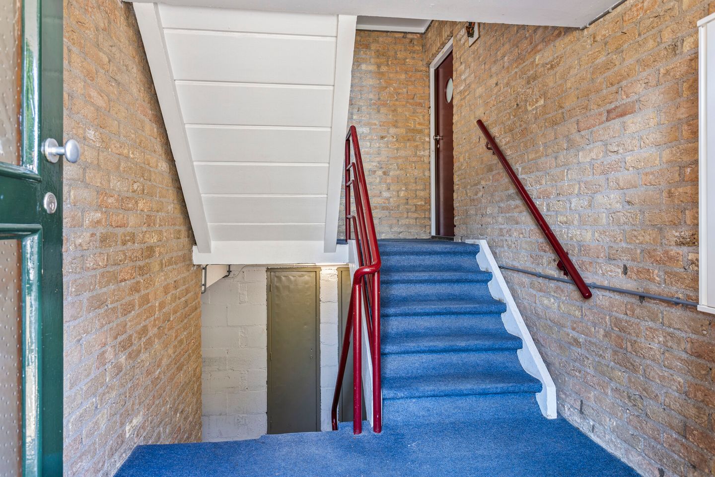 Photo 35 of Stadswal 16-B