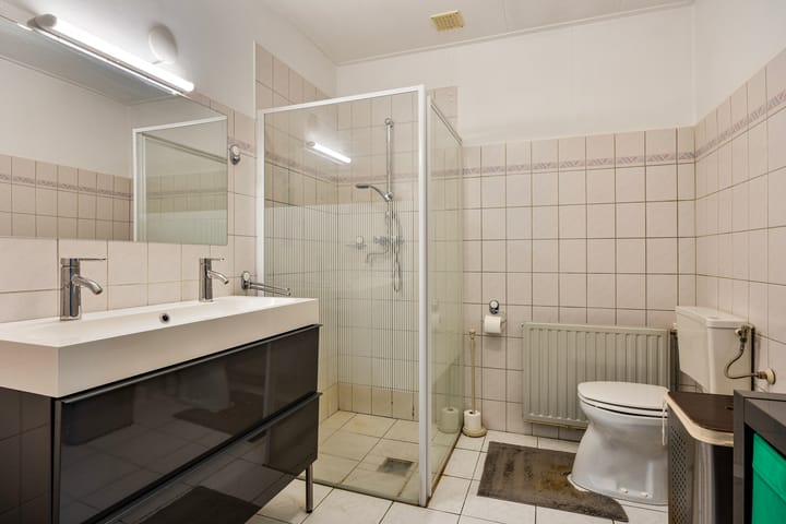 Photo 36 of Karel Doormanstraat 12