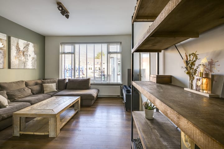 Foto 11 van Valkenstraat 13