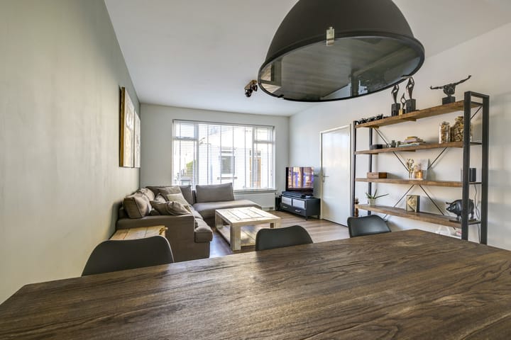 Foto 23 van Valkenstraat 13