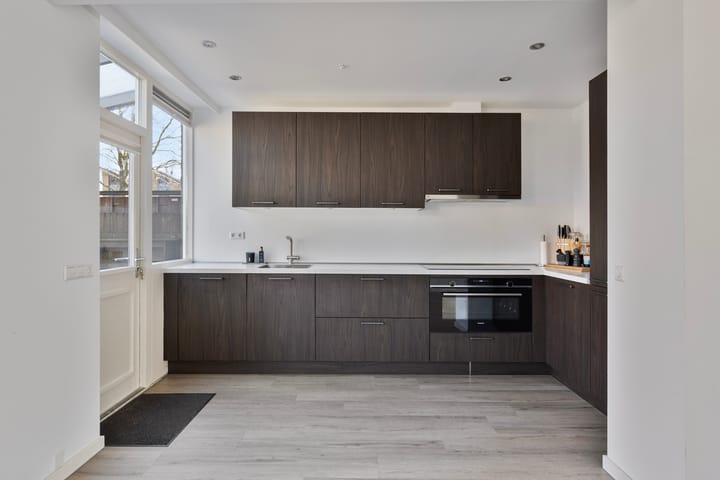 Foto 12 van Oranje-Nassaustraat 55