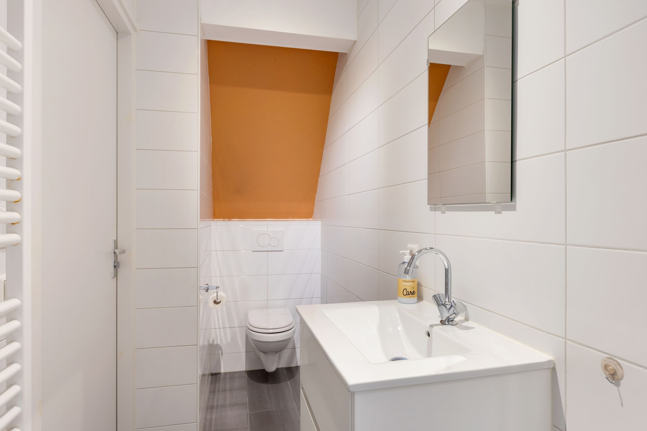 Photo 36 of Weltevredenstraat 59