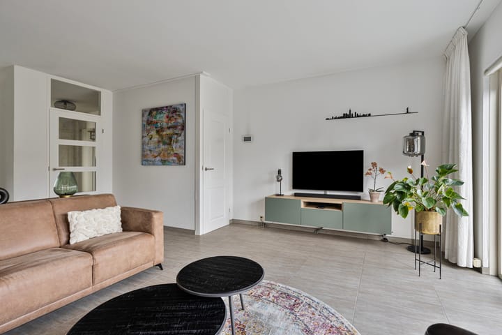 Photo 13 of Anemoonstraat 30